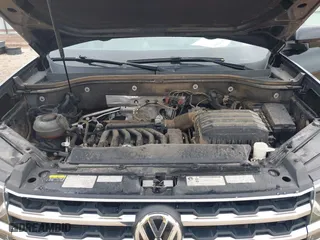 2019 Volkswagen Atlas 3.6L V6 SEL Premium with VIN 1V2NR2CAXKC550320, listed as a IAAI auction lot 41583068 with 104,378 mi miles. Bid and sale history available at carsss.com. Image 10.