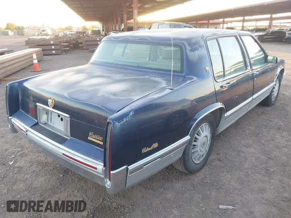 1992 Cadillac DeVille z VIN 1G6CD53B9N4283805, wystawiony jako IAAI lot #41957787 z przebiegiem 88 791 mil mil oraz . Historia ofert i sprzedaży dostępna na DreamBid. Obrazek 4.