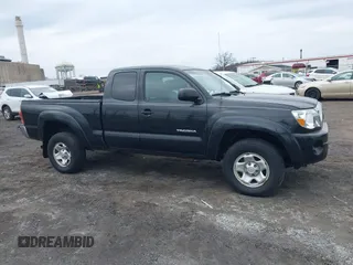 2006 Toyota Tacoma PreRunner z VIN 5TETU62N76Z314606, wystawiony jako IAAI lot #41909636 z przebiegiem 119 769 mil mil oraz . Historia ofert i sprzedaży dostępna na DreamBid. Obrazek 13.