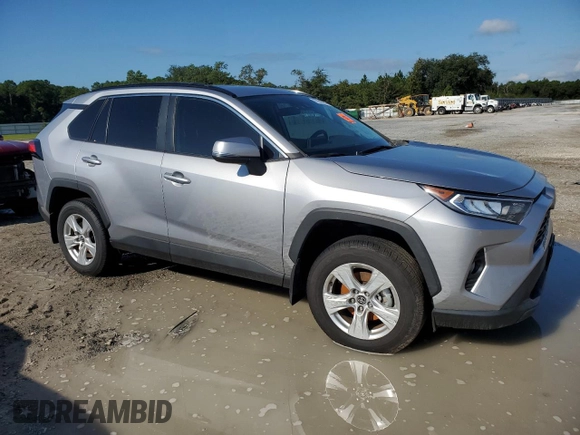 2021 Toyota RAV4 XLE with VIN 2T3W1RFV6MC152866, listed as a Copart auction lot 67205784 with 0 mi miles and Salvage Title. Bid and sale history available at carsss.com. Image 4.