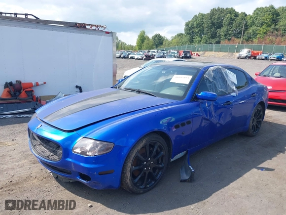 2007 Maserati Quattroporte with VIN ZAMFE39A870029065, listed as a IAAI auction lot 40193193 with 48,620 mi miles. Bid and sale history available at carsss.com. Image 2.