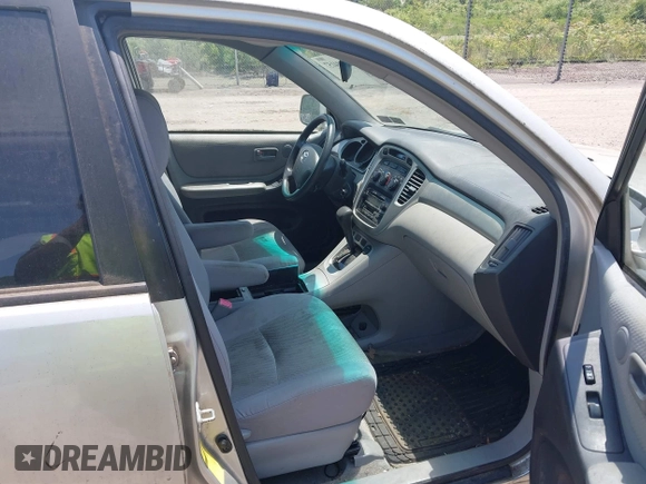 2006 Toyota Highlander z VIN JTEEW21A660005344, wystawiony jako IAAI lot #42394157 z przebiegiem 109 704 mil mil oraz . Historia ofert i sprzedaży dostępna na DreamBid. Obrazek 5.