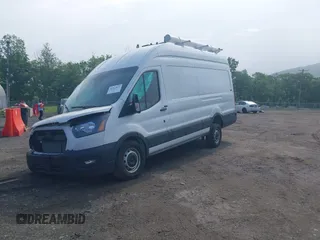 2024 Ford Transit Cargo z VIN 1FTBW3X80RKA42450, wystawiony jako IAAI lot #42317872 z przebiegiem 12 464 mil mil oraz . Historia ofert i sprzedaży dostępna na DreamBid. Obrazek 18.