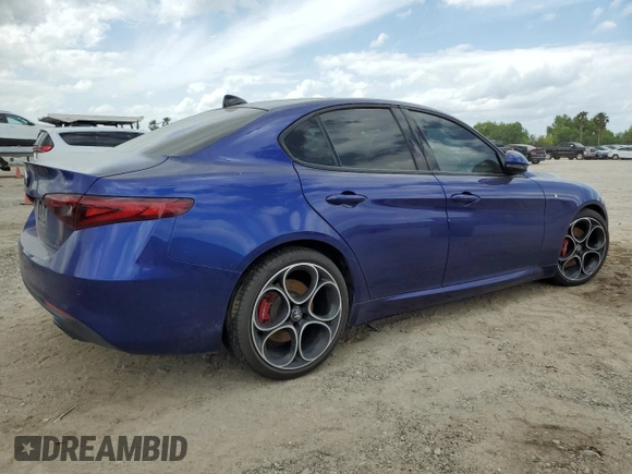 2022 Alfa Romeo Giulia Veloce z VIN ZARFAMBN1N7655182, wystawiony jako Copart lot #53200875 z przebiegiem 50 208 mil mil oraz Szkoda całkowita • Salvage title. Historia ofert i sprzedaży dostępna na DreamBid. Obrazek 3.