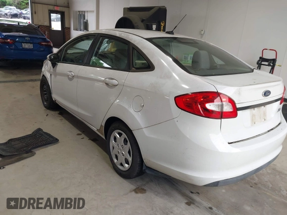 2011 Ford Fiesta S with VIN 3FADP4AJ8BM170415, listed as a IAAI auction lot 42365822 with 150,603 mi miles and . Bid and sale history available at DreamBid. Image 3.