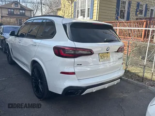 2021 BMW X5 M50i with VIN 5UXJU4C09M9H07838, listed as a Copart auction lot 47020525 with 57,200 mi miles and Clean Title. Bid and sale history available at carsss.com. Image 3.