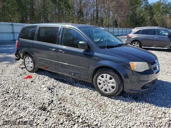 2014 Dodge Grand Caravan SE with VIN 2C4RDGBG1ER340401, listed as a Copart auction lot 48037895 with 137,735 mi miles and Salvage Title. Bid and sale history available at carsss.com. Image 4.
