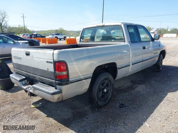 1996 Dodge Ram 1500 with VIN 3B7HC13Y3TG157426, listed as a IAAI auction lot 42007340 with 138,351 mi miles. Bid and sale history available at carsss.com. Image 4.