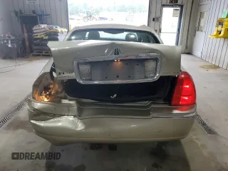 2007 Lincoln Town Car Signature Limited z VIN 1LNHM82V17Y601164, wystawiony jako Copart lot #58026565 z przebiegiem 76 486 mil mil oraz Szkoda całkowita • Salvage title. Historia ofert i sprzedaży dostępna na DreamBid. Obrazek 6.