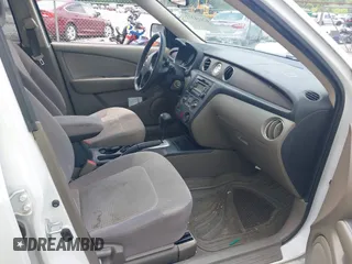 2005 Mitsubishi Outlander XLS with VIN JA4LX41F95U031468, listed as a IAAI auction lot 42114377 with 172,413 mi miles. Bid and sale history available at carsss.com. Image 5.