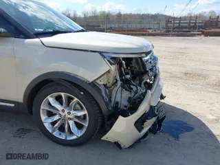 2018 Ford Explorer Limited with VIN 1FM5K7F89JGB84669, listed as a IAAI auction lot 41880507 with 93,941 mi miles. Bid and sale history available at carsss.com. Image 17.