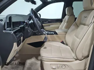 2023 Cadillac Escalade 4WD Premium Luxury z VIN 1GYS4BKL3PR366857, wystawiony jako Copart lot #55865505 z przebiegiem 44 383 mil mil oraz Tytuł czysty. Historia ofert i sprzedaży dostępna na DreamBid. Obrazek 7.