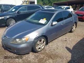 2006 Acura RL with VIN JH4KB16536C010572, listed as a IAAI auction lot 42562533 with 351,065 mi miles and . Bid and sale history available at DreamBid. Image 6.