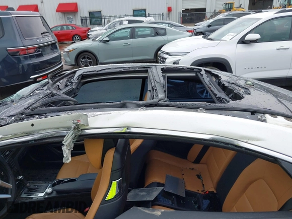2012 Mercedes-Benz E 550 with VIN WDDKJ7DB7CF156716, listed as a IAAI auction lot 41915988 with 180,809 mi miles and . Bid and sale history available at DreamBid. Image 6.