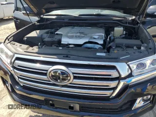 2021 Toyota Land Cruiser z VIN JTMCY7AJ9M4101638, wystawiony jako Copart lot #49609434 z przebiegiem 58 817 mil mil oraz Szkoda całkowita • Salvage title. Historia ofert i sprzedaży dostępna na DreamBid. Obrazek 12.