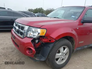 2008 Ford Escape XLT with VIN 1FMCU93118KB59096, listed as a IAAI auction lot 41752159 with 199,185 mi miles. Bid and sale history available at carsss.com. Image 6.
