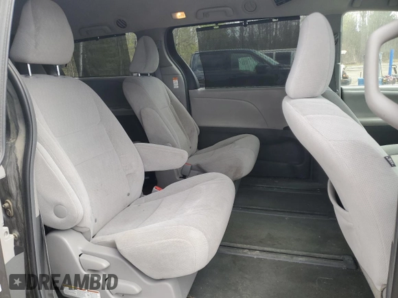 2015 Toyota Sienna LE with VIN 5TDJK3DC7FS121635, listed as a Copart auction lot 55999945 with 139,642 mi miles and Salvage title. Bid and sale history available at DreamBid. Image 11.
