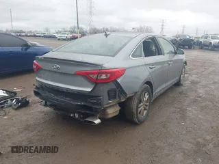 2017 Hyundai Sonata 2.4L z VIN 5NPE24AF1HH520605, wystawiony jako IAAI lot #40844185 z przebiegiem 178 208 mil mil oraz . Historia ofert i sprzedaży dostępna na DreamBid. Obrazek 4.