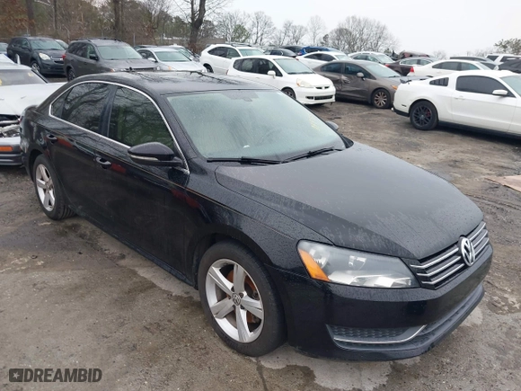 2012 Volkswagen Passat SE with VIN 1VWBP7A3XCC049552, listed as a IAAI auction lot 41627827 with 196,428 mi miles. Bid and sale history available at carsss.com. Image 1.