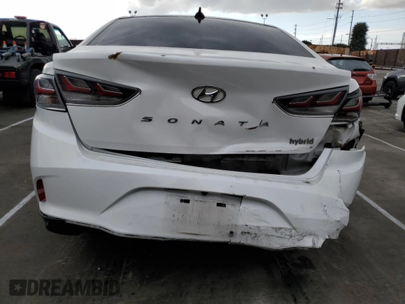 2018 Hyundai Sonata Hybrid Limited with VIN KMHE34L35JA083412, listed as a Copart auction lot 43350195 with 106,217 mi miles and Clean Title. Bid and sale history available at carsss.com. Image 6.