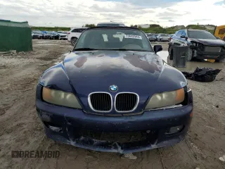 1999 BMW Z3 2.5 z VIN 4USCH9332XLF79854, wystawiony jako Copart lot #73642944 z przebiegiem 175 110 mil mil oraz Szkody całkowita. Historia ofert i sprzedaży dostępna na DreamBid. Obrazek 5.