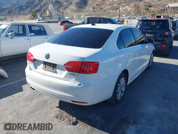 2013 Volkswagen Jetta SE with VIN 3VWDP7AJ4DM361390, listed as a IAAI auction lot 42683606 with 229,967 mi miles and . Bid and sale history available at DreamBid. Image 4.