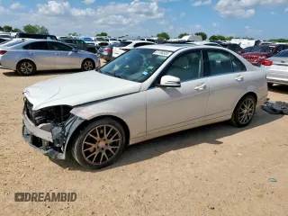 2011 Mercedes-Benz C 300 Sport с VIN WDDGF5EBXBR149024, выставлен на аукционе Copart как лот 61196585 с пробегом Не указан миль и Списание • Salvage title. История ставок и продаж доступна на DreamBid. Изображение 1.