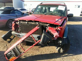 1997 Jeep Cherokee SE z VIN 1J4FJ28S4VL559673, wystawiony jako IAAI lot #41120546 z przebiegiem 272 358 mil mil oraz . Historia ofert i sprzedaży dostępna na DreamBid. Obrazek 6.