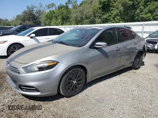 2014 Dodge Dart SXT z VIN 1C3CDFBB7ED772731, wystawiony jako Copart lot #55564755 z przebiegiem 121 792 mil mil oraz Szkody całkowita. Historia ofert i sprzedaży dostępna na DreamBid. Obrazek 1.