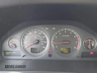 2004 Volvo V70 XC Cross Country с VIN YV1SZ59HX41155136, выставлен на аукционе IAAI как лот 41898659 с пробегом 119 446 миль миль и . История ставок и продаж доступна на DreamBid. Изображение 7.
