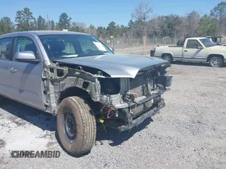2017 Toyota Tacoma SR with VIN 5TFAX5GN7HX101599, listed as a IAAI auction lot 41762674 with 160,973 mi miles. Bid and sale history available at carsss.com. Image 6.
