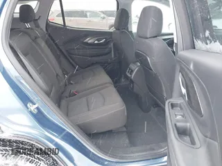 2024 GMC Terrain SLE with VIN 3GKALTEG8RL279172, listed as a IAAI auction lot 41607408 with 11,944 mi miles. Bid and sale history available at carsss.com. Image 8.