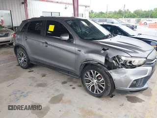 2018 Mitsubishi Outlander ES z VIN JA4AP3AU9JZ025019, wystawiony jako IAAI lot #42235095 z przebiegiem 71 671 mil mil oraz . Historia ofert i sprzedaży dostępna na DreamBid. Obrazek 6.