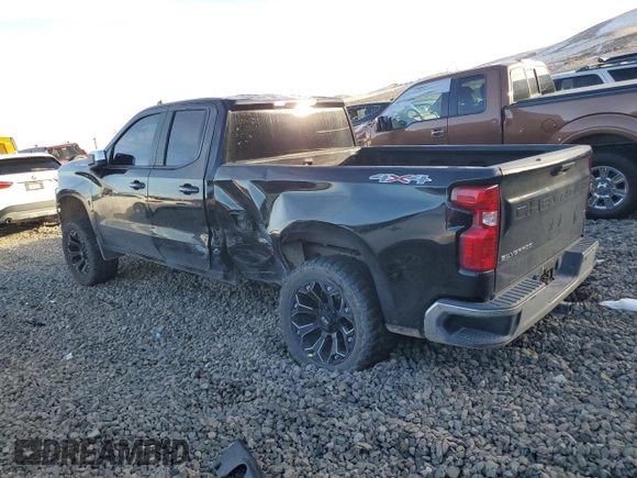 2020 Chevrolet Silverado 1500 LT with VIN 1GCRYDED1LZ201215, listed as a Copart auction lot 85584404 with 55,326 mi miles and Salvage Title. Bid and sale history available at carsss.com. Image 2.