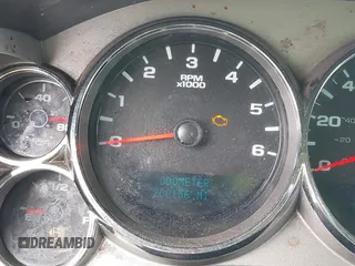2008 Chevrolet Silverado 1500 1LT with VIN 2GCEK19J281269604, listed as a IAAI auction lot 42188009 with 208,156 mi miles and . Bid and sale history available at DreamBid. Image 7.