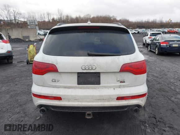 2014 Audi Q7 3.0T S line Prestige with VIN WA1DGAFE4ED010577, listed as a IAAI auction lot 41498879 with 180,403 mi miles. Bid and sale history available at carsss.com. Image 16.