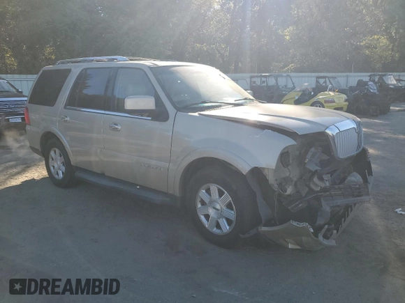 2005 Lincoln Navigator Luxury with VIN 5LMFU28505LJ09857, listed as a Copart auction lot 76108544 with 235,889 mi miles and Salvage Title. Bid and sale history available at carsss.com. Image 4.