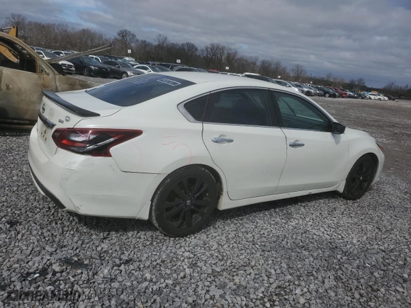2017 Nissan Altima 2.5 SR with VIN 1N4AL3AP1HC246838, listed as a Copart auction lot 44693685 with 152,895 mi miles and Salvage Title. Bid and sale history available at carsss.com. Image 3.