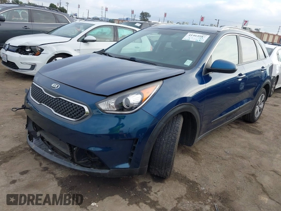 2017 Kia Niro FE with VIN KNDCB3LC1H5093432, listed as a IAAI auction lot 41464983 with 99,516 mi miles. Bid and sale history available at carsss.com. Image 2.
