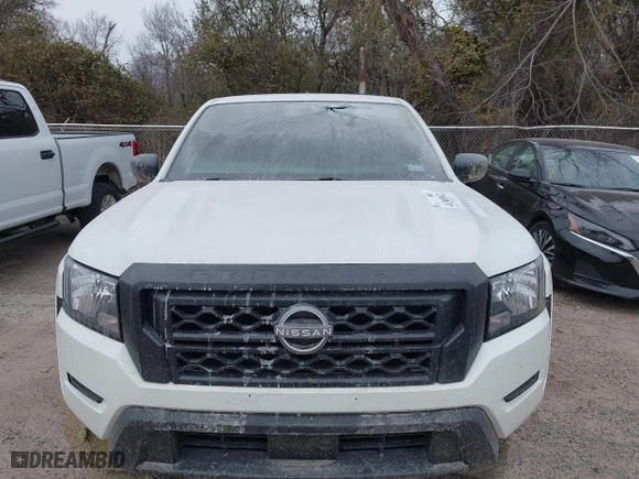 2024 Nissan Frontier PRO-4X with VIN 1N6ED1EKXRN639834, listed as a IAAI auction lot 41369362 with 1 mi miles. Bid and sale history available at carsss.com. Image 6.