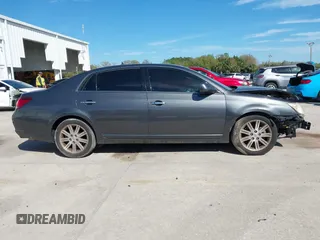 2008 Toyota Avalon XL with VIN 4T1BK36B68U322445, listed as a IAAI auction lot 41749297 with 230,764 mi miles. Bid and sale history available at carsss.com. Image 14.