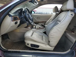 2008 BMW 3 Series 328i z VIN WBAWV13578P118345, wystawiony jako Copart lot #52437355 z przebiegiem 151 398 mil mil oraz Czysty tytuł • Clean title. Historia ofert i sprzedaży dostępna na DreamBid. Obrazek 7.