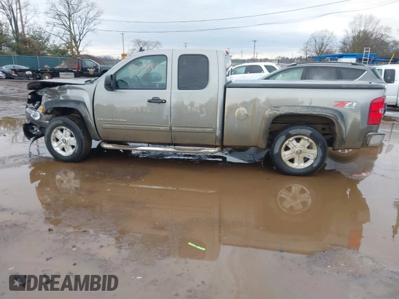 2009 Chevrolet Silverado 1500 LT with VIN 1GCEK29079Z253811, listed as a IAAI auction lot 41670484 with 0 mi miles. Bid and sale history available at carsss.com. Image 14.
