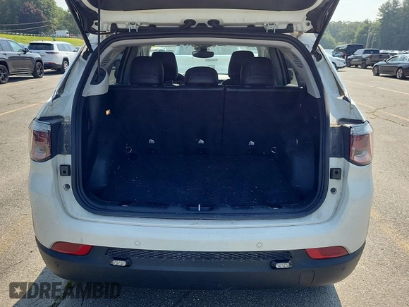 2022 Jeep Compass Latitude with VIN 3C4NJDBB3NT205928, listed as a IAAI auction lot 42832409 with 22,634 mi miles and . Bid and sale history available at DreamBid. Image 15.