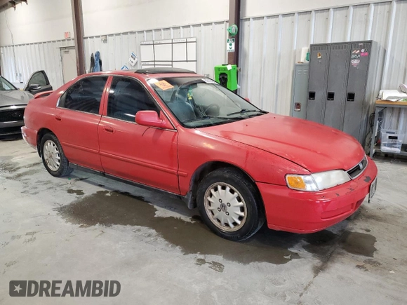 1996 Honda Accord EX with VIN 1HGCD5650TA167749, listed as a Copart auction lot 80618404 with 208,070 mi miles and Salvage Title. Bid and sale history available at DreamBid. Image 4.