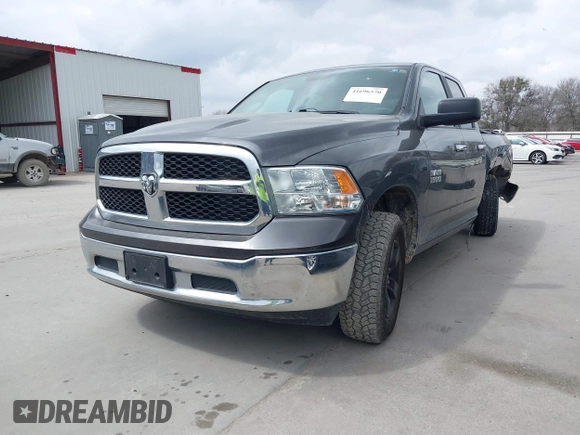 2017 Ram 1500 SLT z VIN 1C6RR7GG3HS663434, wystawiony jako IAAI lot #41696570 z przebiegiem 146 221 mil mil oraz . Historia ofert i sprzedaży dostępna na DreamBid. Obrazek 17.