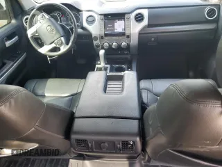 2015 Toyota Tundra SR5 z VIN 5TFDW5F13FX451047, wystawiony jako Copart lot #50040375 z przebiegiem 104 657 mil mil oraz Szkoda całkowita • Salvage title. Historia ofert i sprzedaży dostępna na DreamBid. Obrazek 8.
