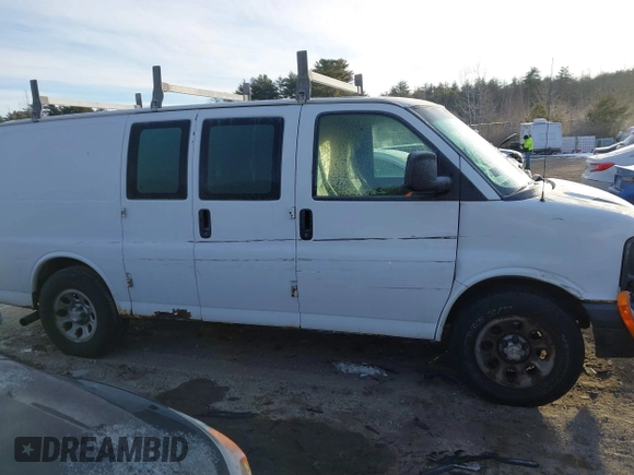 2009 Chevrolet Express Cargo z VIN 1GCFG15X391119234, wystawiony jako IAAI lot #41326818 z przebiegiem 566 304 mil mil oraz . Historia ofert i sprzedaży dostępna na DreamBid. Obrazek 13.