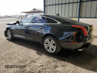 2014 Jaguar XJ with VIN SAJWA1CZ2E8V69885, listed as a Copart auction lot 53163105 with 117,793 mi miles and Clean Title. Bid and sale history available at DreamBid. Image 2.