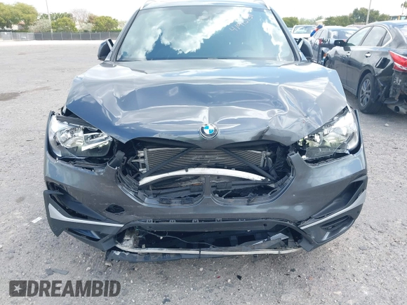2022 BMW X1 sDrive28i with VIN WBXJG7C00N5U59675, listed as a IAAI auction lot 41915231 with 34,983 mi miles. Bid and sale history available at carsss.com. Image 6.